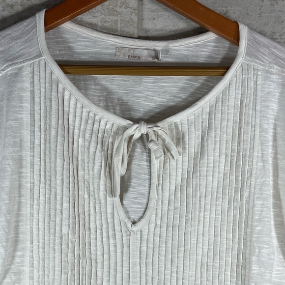 PRANA Ivory Short Sleeve Pleated Peasant Top Organic Cotton Blend Size Small - Picture 2 of 10